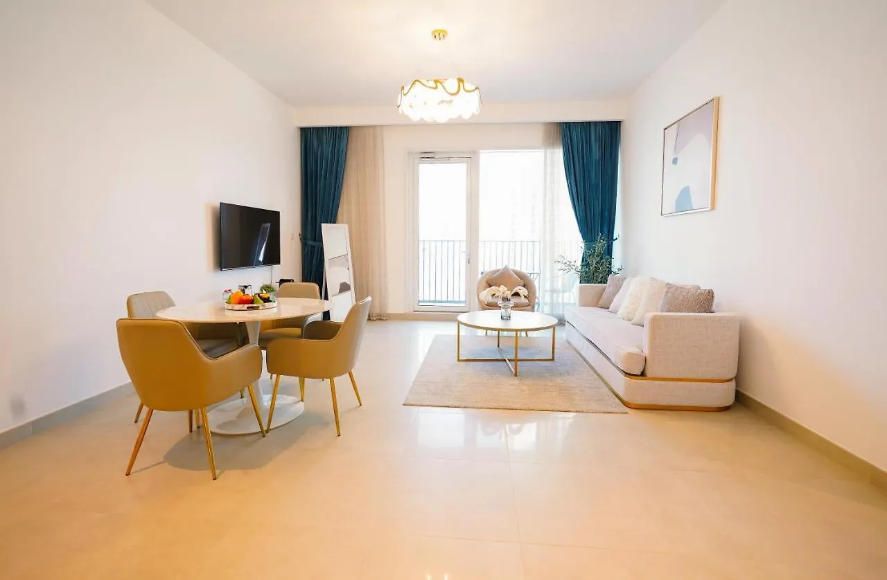 Citihome-1Br With Large Living Room In Creek Horizon Dubai 0*,
