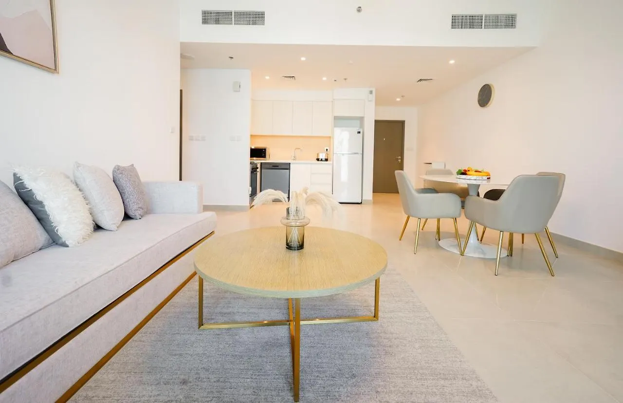 Citihome-1Br With Large Living Room In Creek Horizon Dubai