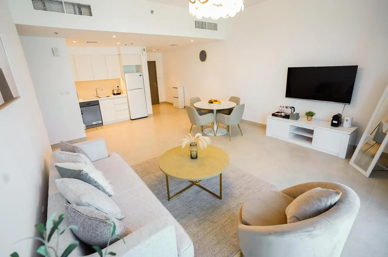 Citihome-1Br With Large Living Room In Creek Horizon Dubai