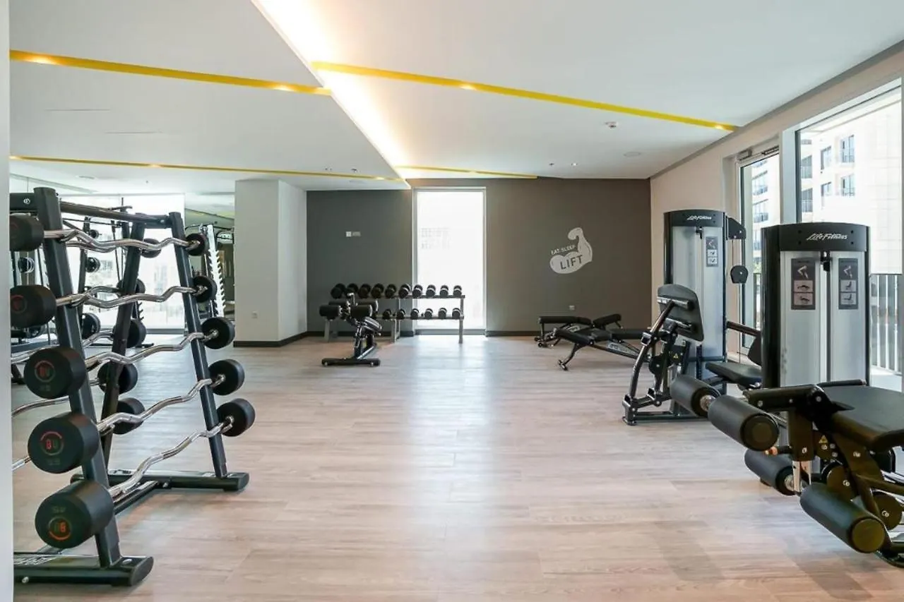 Citihome-1Br With Large Living Room In Creek Horizon Dubai Apartment